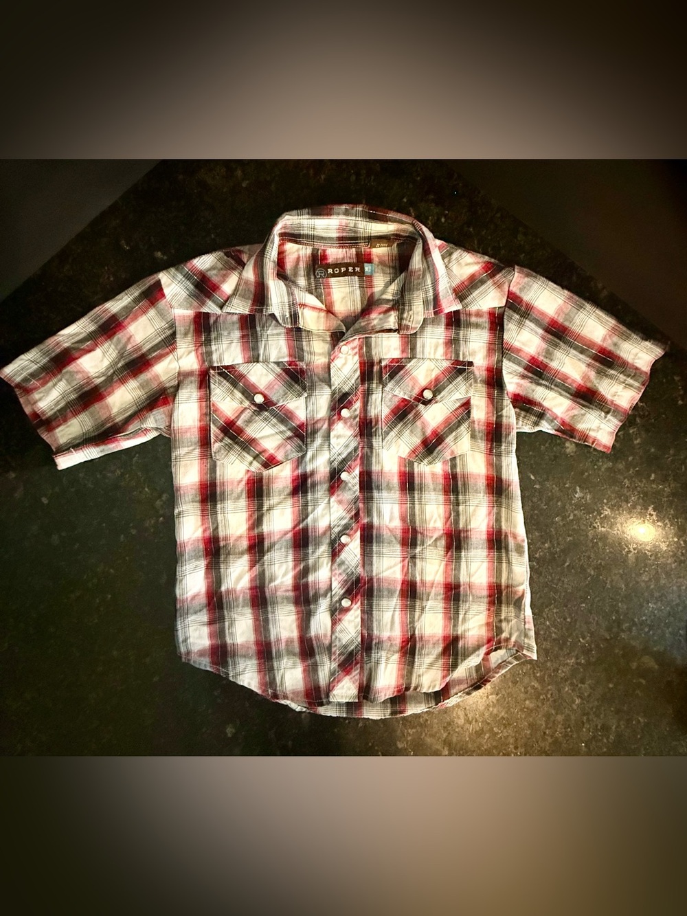 Boys short Sleeve, Snap Button ROPER Brand Shirt. Size 8-10 medium